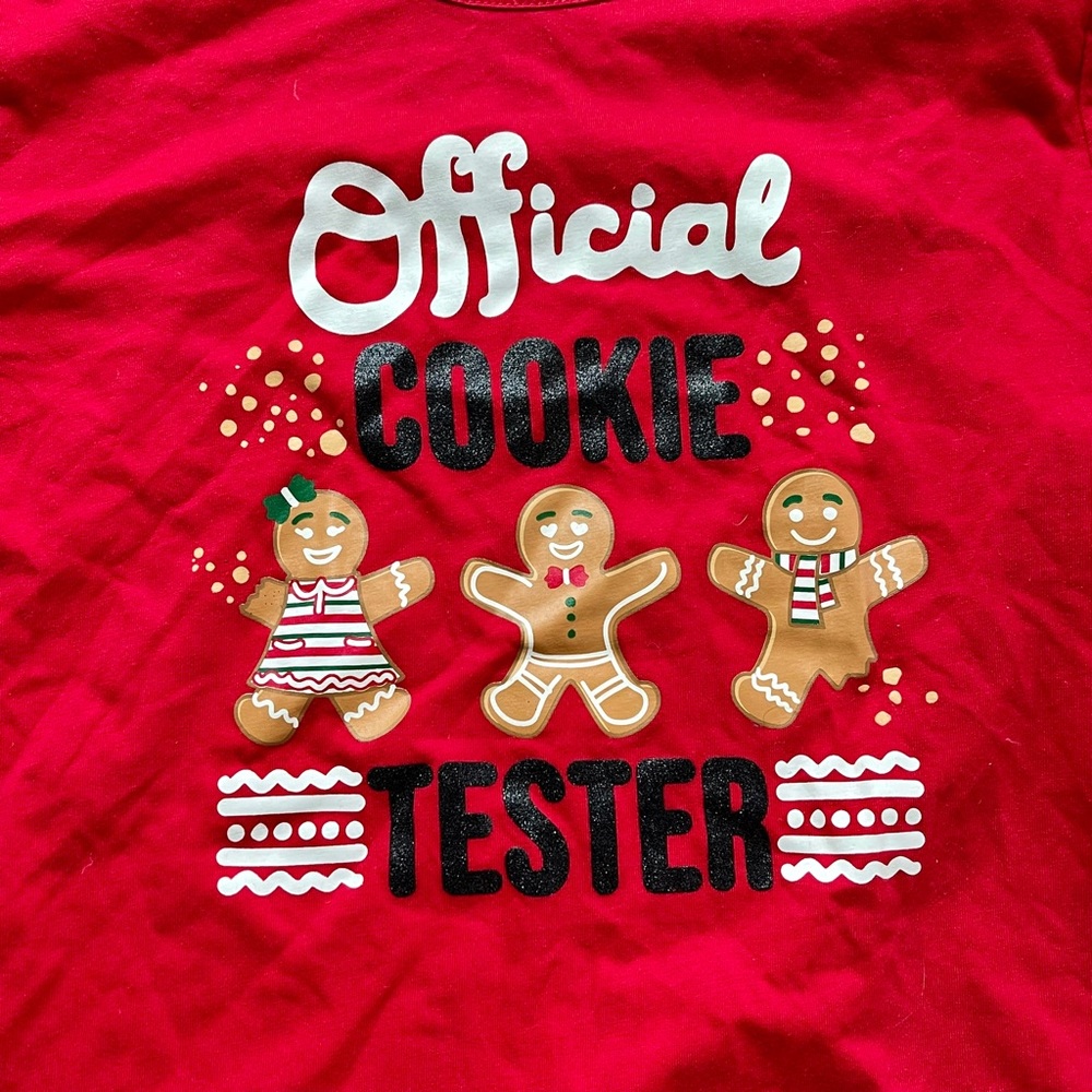 NWOT! Holiday Time festive red Christmas graphic crop top SEE MEASUREMENTS!